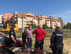   Maximum safety measures for residents of Stevan Sinđelić settlement due to immediate vicinity of cluster munitions and other UXO clearance site  