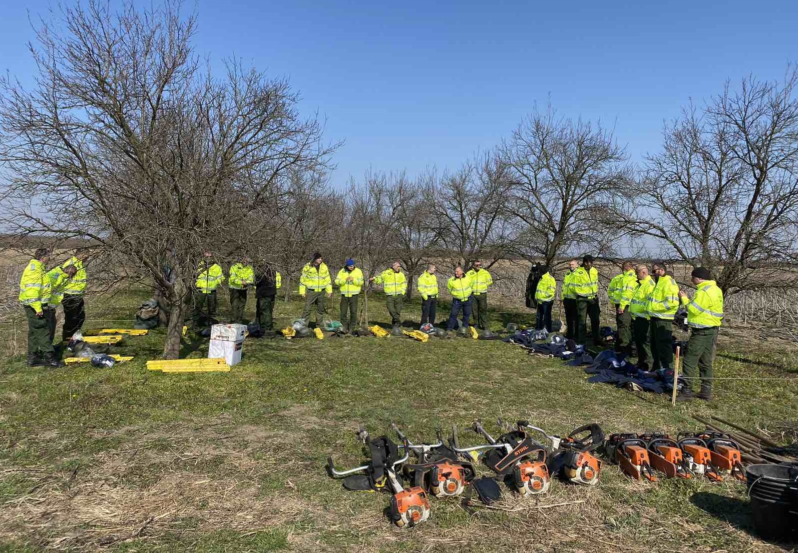   Uvođenje u posao prema Projektu za čišćenje EOR površina u zoni mosta kod Sremske Rače i duž planirane trase autoputa Beograd – Sarajevo, deonica Sremska Rača – Kuzmin  