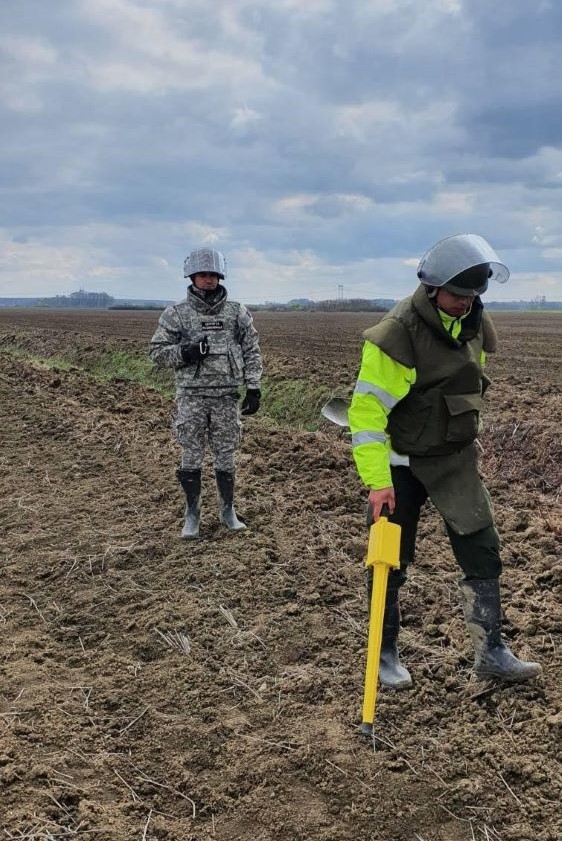   Quality control on part of ERW clearance project of areas in the zone of the bridge at Sremska Rača and along planned route of Belgrade - Sarajevo highway  