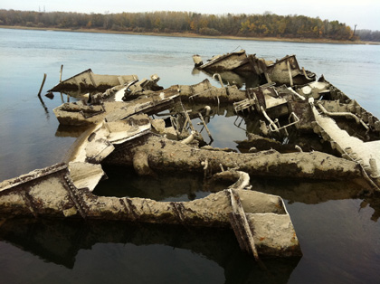 Ostaci potopljenih brodova nemačke ratne flotile iz Drugog svetskog rata